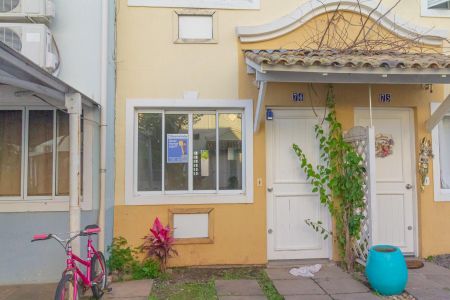 Casa de condomínio para alugar com 76m², 2 quartos e 1 vaga Casa de condomínio para alugar com 76m², 2 quartos e 1 vagaFachada