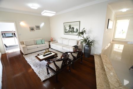 Casa para alugar com 800m², 5 quartos e 10 vagasSala