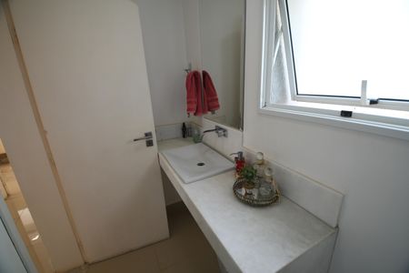 Casa para alugar com 800m², 5 quartos e 10 vagasLavabo