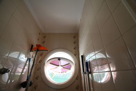 Casa para alugar com 800m², 5 quartos e 10 vagasBanheiro de serviço