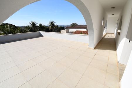 Casa para alugar com 800m², 5 quartos e 10 vagasTerraço