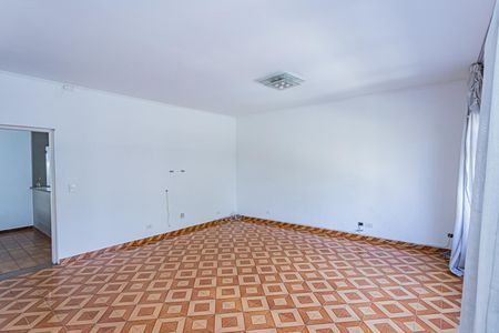 Casa à venda com 500m², 4 quartos e 5 vagasSala
