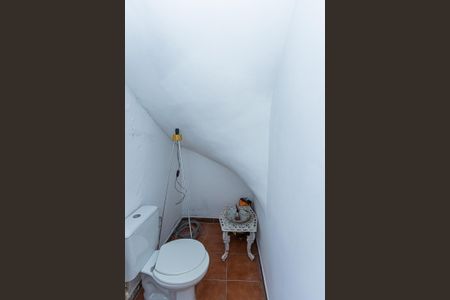 Casa à venda com 500m², 4 quartos e 5 vagasBanheiro de serviço