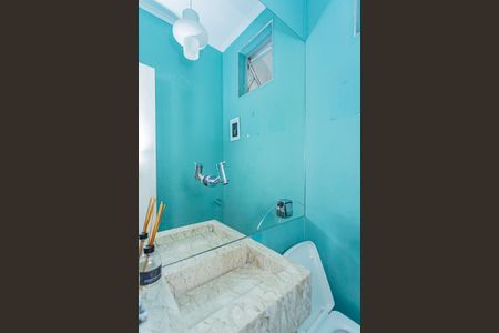 Casa à venda com 500m², 4 quartos e 5 vagasLavabo