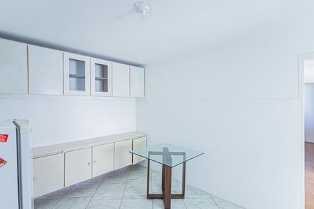 Casa à venda com 500m², 4 quartos e 5 vagasCozinha da Edícula