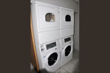 Apartamento à venda com 53m², 2 quartos e 1 vaga Apartamento à venda com 53m², 2 quartos e 1 vagaLavanderia Coletiva