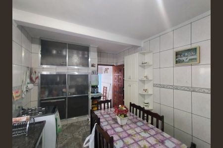 Casa à venda com 179m², 3 quartos e 2 vagas Casa à venda com 179m², 3 quartos e 2 vagasCozinha