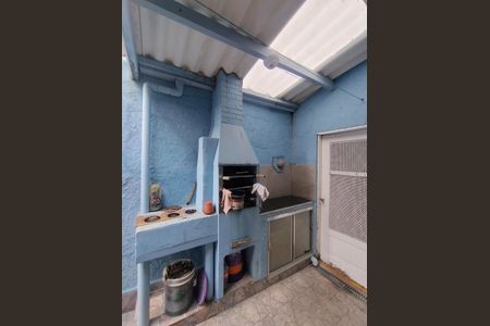 Casa à venda com 179m², 3 quartos e 2 vagas Casa à venda com 179m², 3 quartos e 2 vagasChurrasqueira