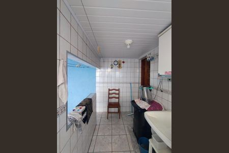 Casa à venda com 179m², 3 quartos e 2 vagas Casa à venda com 179m², 3 quartos e 2 vagasÁrea de serviço