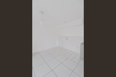 Apartamento para alugar com 37m², 2 quartos e sem vaga Apartamento para alugar com 37m², 2 quartos e sem vagaCozinha e Área de Serviço