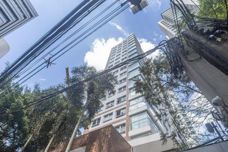 Apartamento para alugar com 48m², 1 quarto e 1 vaga Apartamento para alugar com 48m², 1 quarto e 1 vagaFachada