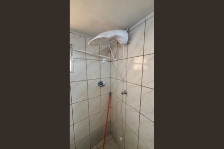 Casa à venda com 250m², 3 quartos e 3 vagas Casa à venda com 250m², 3 quartos e 3 vagasCasa Fundos - Banheiro