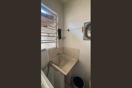 Casa à venda com 250m², 3 quartos e 3 vagas Casa à venda com 250m², 3 quartos e 3 vagasÁrea de Serviço
