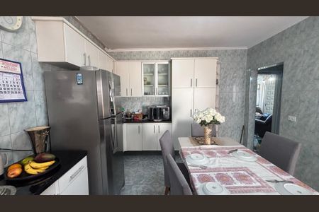 Casa à venda com 250m², 3 quartos e 3 vagas Casa à venda com 250m², 3 quartos e 3 vagasCozinha