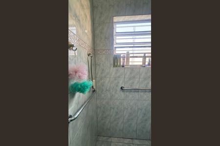 Casa à venda com 250m², 3 quartos e 3 vagas Casa à venda com 250m², 3 quartos e 3 vagasBanheiro