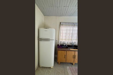 Casa à venda com 250m², 3 quartos e 3 vagas Casa à venda com 250m², 3 quartos e 3 vagasCasa Fundos - Cozinha