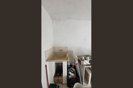 Casa à venda com 250m², 3 quartos e 3 vagas Casa à venda com 250m², 3 quartos e 3 vagasCasa Fundos - Area de Serviço