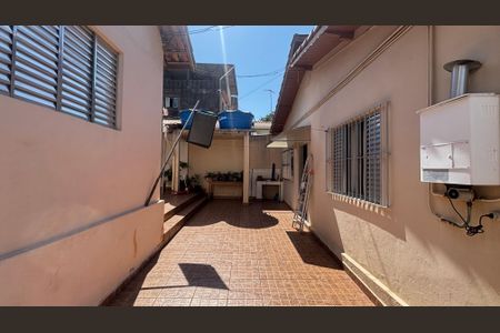 Casa à venda com 250m², 3 quartos e 3 vagas Casa à venda com 250m², 3 quartos e 3 vagasQuintal