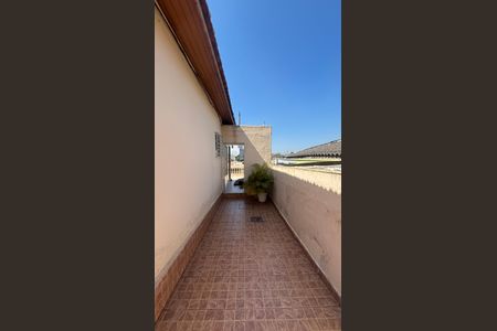 Casa à venda com 250m², 3 quartos e 3 vagas Casa à venda com 250m², 3 quartos e 3 vagasQuintal