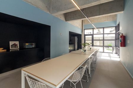 Apartamento à venda com 25m², 1 quarto e sem vaga Apartamento à venda com 25m², 1 quarto e sem vagaÁrea comum - Salão de festas