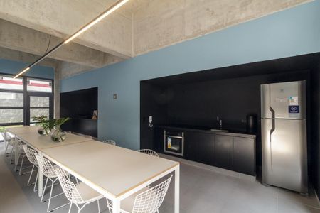 Apartamento à venda com 25m², 1 quarto e sem vaga Apartamento à venda com 25m², 1 quarto e sem vagaÁrea comum - Salão de festas