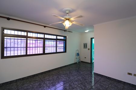 Sala de casa para alugar com 6 quartos, 210m² em Vila Industrial, São Paulo