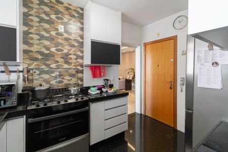 Apartamento à venda com 148m², 4 quartos e 3 vagasCozinha