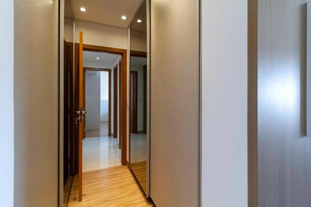 Apartamento à venda com 148m², 4 quartos e 3 vagasSuíte 2