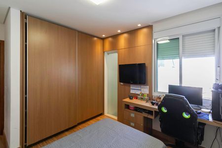 Apartamento à venda com 148m², 4 quartos e 3 vagasSuíte 1