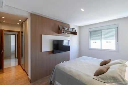 Apartamento à venda com 148m², 4 quartos e 3 vagasSuíte 2
