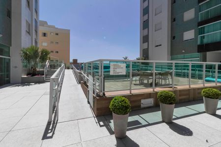 Apartamento à venda com 148m², 4 quartos e 3 vagasÁrea comum - Piscina