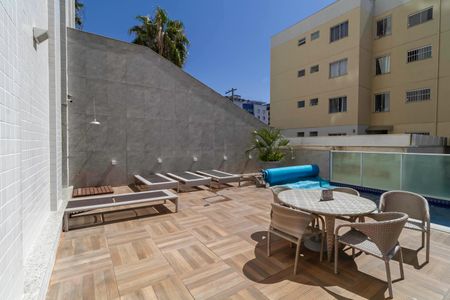 Apartamento à venda com 148m², 4 quartos e 3 vagasÁrea comum - Piscina