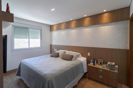 Apartamento à venda com 148m², 4 quartos e 3 vagasSuíte 2