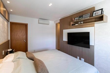 Apartamento à venda com 148m², 4 quartos e 3 vagasSuíte 2