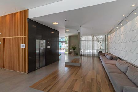 Apartamento à venda com 148m², 4 quartos e 3 vagasHall social