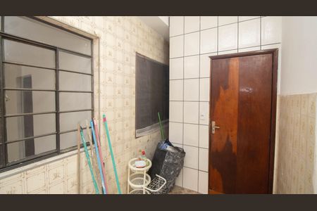 Casa à venda com 137m², 4 quartos e 1 vagaÁrea de Serviço