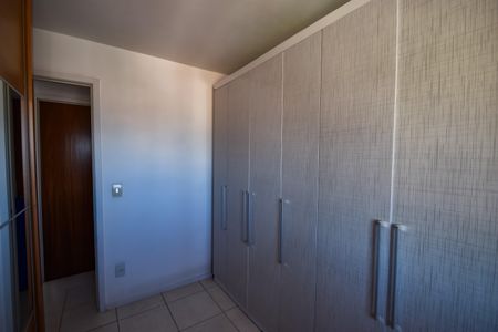 Apartamento à venda com 64m², 3 quartos e 1 vagaQuarto 2