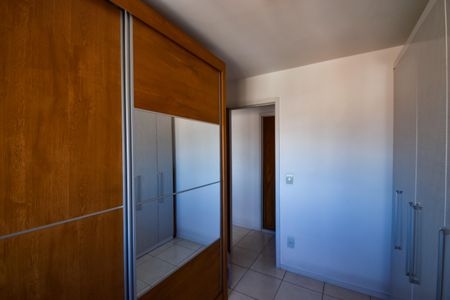 Apartamento à venda com 64m², 3 quartos e 1 vagaQuarto 2