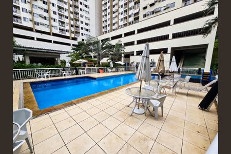 Apartamento à venda com 64m², 3 quartos e 1 vagaÁrea comum - Piscina