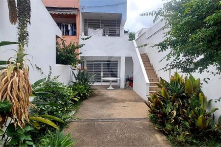 Casa à venda com 179m², 3 quartos e 2 vagas
