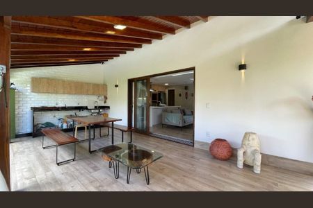 Casa à venda com 125m², 3 quartos e 1 vaga