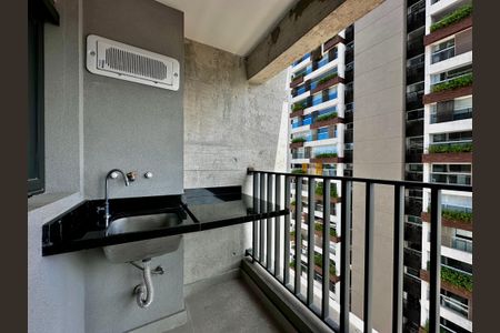 Apartamento à venda com 71m², 2 quartos e 1 vaga Apartamento à venda com 71m², 2 quartos e 1 vagaÁrea de Serviço