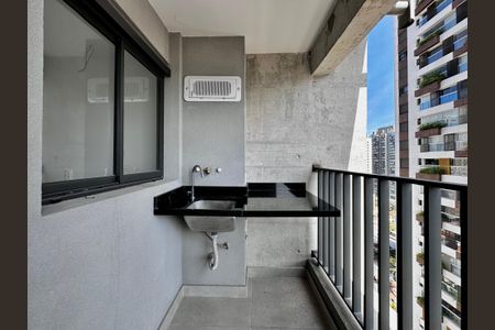 Apartamento à venda com 71m², 2 quartos e 1 vaga Apartamento à venda com 71m², 2 quartos e 1 vagaÁrea de Serviço