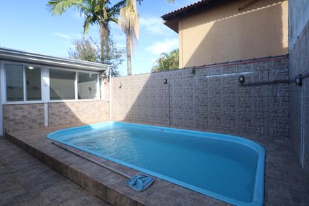 Casa à venda com 195m², 2 quartos e 3 vagasÁrea comum - Piscina