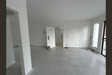 Apartamento à venda com 110m², 2 quartos e 1 vagaSala