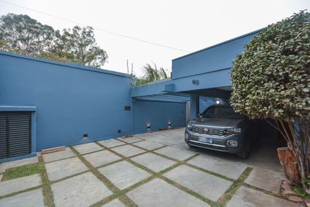 Casa à venda com 460m², 3 quartos e 4 vagas Casa à venda com 460m², 3 quartos e 4 vagasGaragem