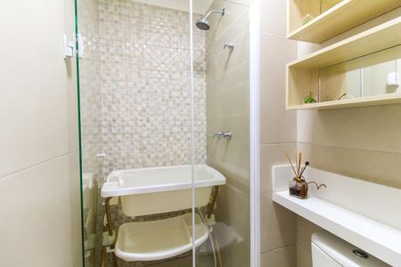 Apartamento à venda com 55m², 2 quartos e 2 vagas Apartamento à venda com 55m², 2 quartos e 2 vagasBanheiro 2