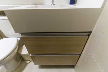 Apartamento à venda com 55m², 2 quartos e 2 vagas Apartamento à venda com 55m², 2 quartos e 2 vagasBanheiro 2