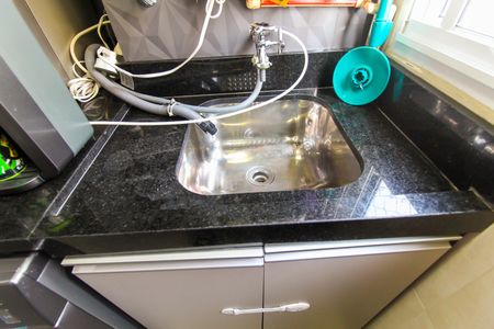 Apartamento à venda com 55m², 2 quartos e 2 vagas Apartamento à venda com 55m², 2 quartos e 2 vagasCozinha e Área de Serviço