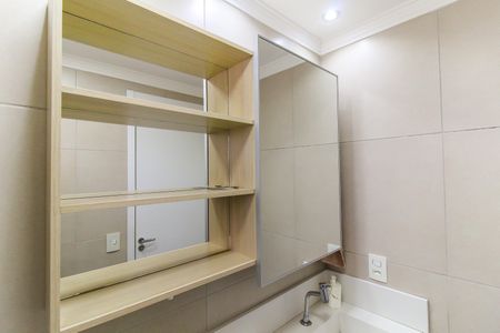 Apartamento à venda com 55m², 2 quartos e 2 vagas Apartamento à venda com 55m², 2 quartos e 2 vagasBanheiro da Suíte